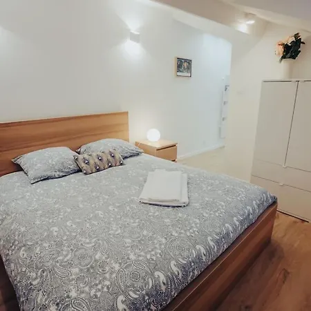 De Charme, Belle-beille Apartment
