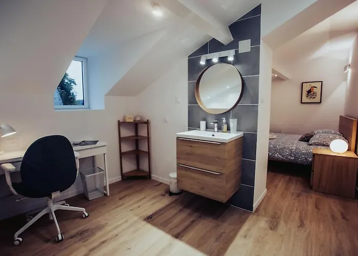 De Charme, Belle-beille 昂热